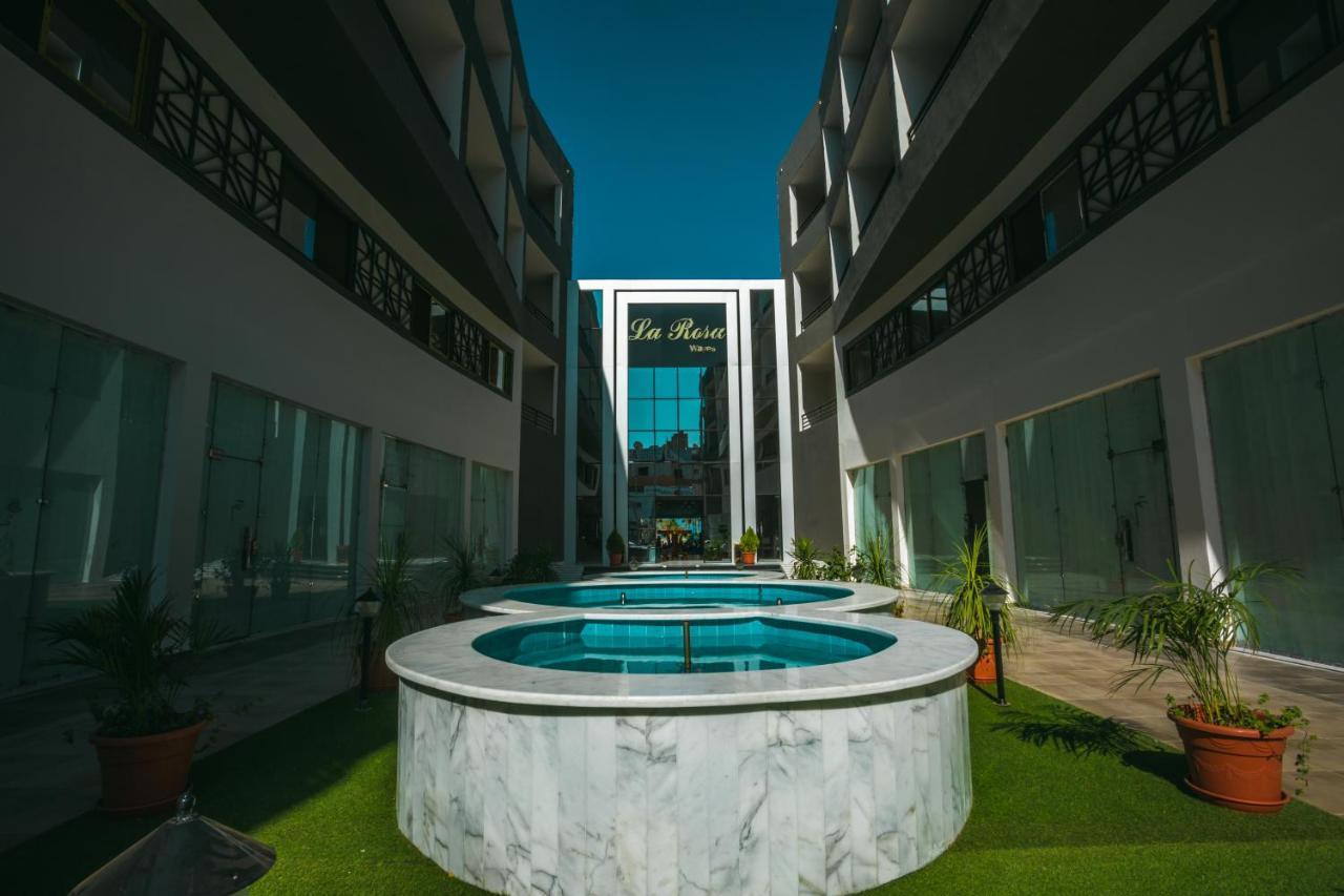 Hotel La Rosa Waves