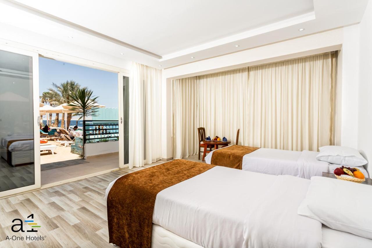 Hotel La Rosa Waves