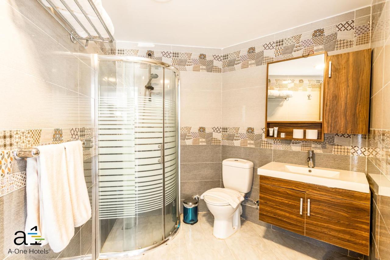 La Rosa Waves Hotel 4*